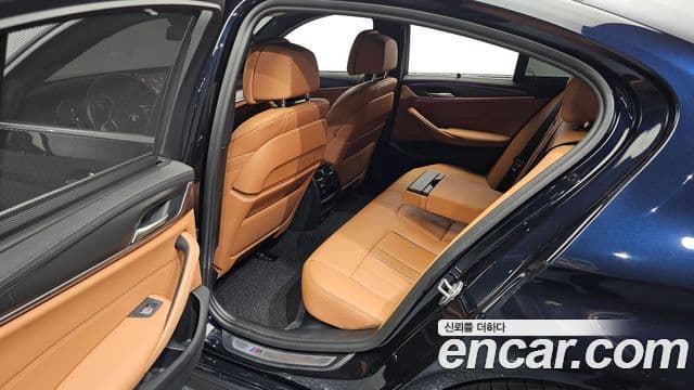 BMW 5 Series 2022 — ფოტო 12/20