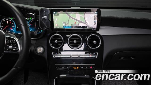 Mercedes-Benz GLC-Class 2021 — ფოტო 14/20