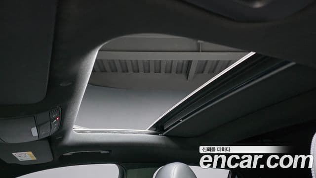 Mercedes-Benz GLC-Class 2021 — ფოტო 19/20