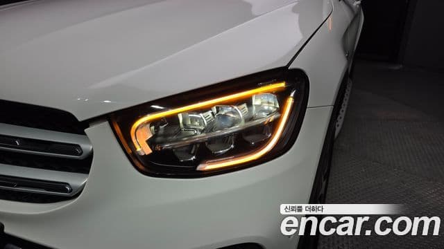 Mercedes-Benz GLC-Class 2021 — Photo 16/34