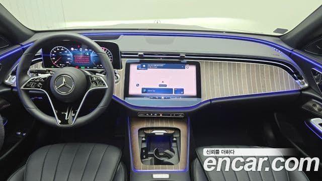 Mercedes-Benz E-Class 2025 — Фото 6/17