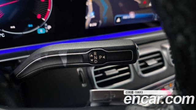 Mercedes-Benz GLE-Class 2023 — ფოტო 9/20
