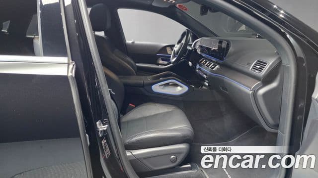 Mercedes-Benz GLE-Class 2023 — ფოტო 11/20