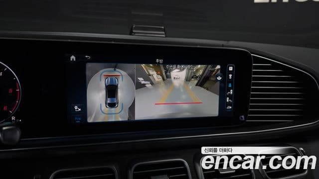 Mercedes-Benz GLE-Class 2023 — ფოტო 15/20