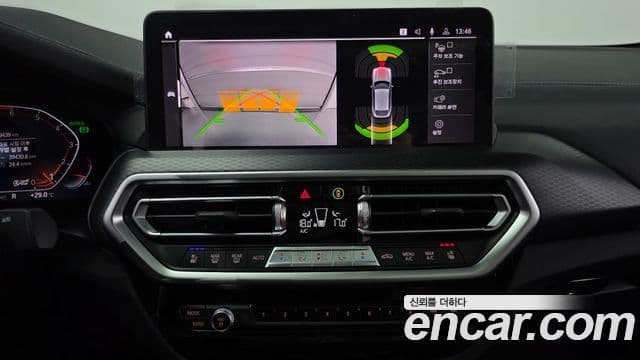 BMW X4 2022 — ფოტო 16/20