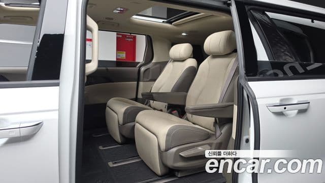 Kia Carnival 2025 — ფოტო 11/20