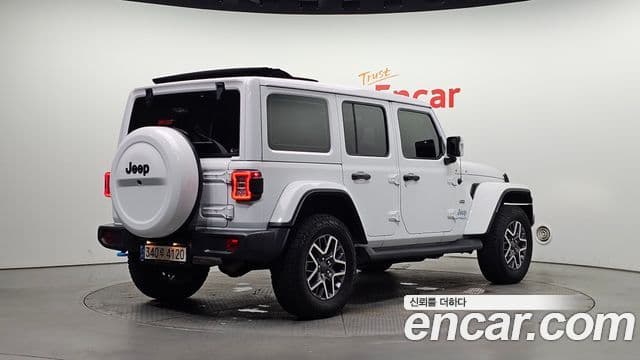 Jeep Wrangler 2022 — ფოტო 1/20