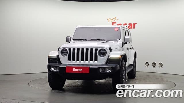 Jeep Wrangler 2022 — ფოტო 2/20