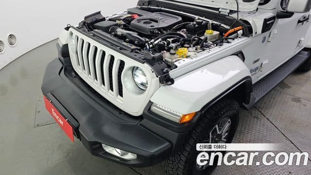 Jeep Wrangler 2022 — ფოტო 5/20