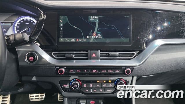 Kia Niro 2020 — Şəkil 14/20
