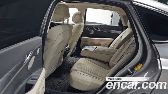 Genesis Electrified G80 2021 — Şəkil 12/20
