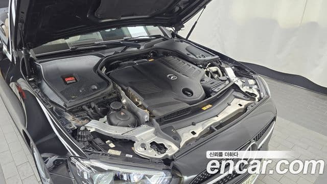 Mercedes-Benz E-Class 2021 — ფოტო 6/20