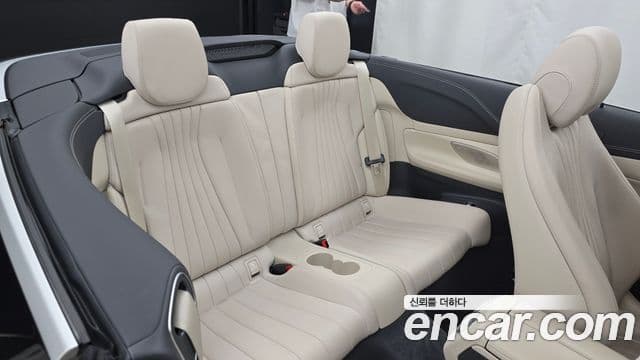 Mercedes-Benz E-Class 2021 — ფოტო 11/20