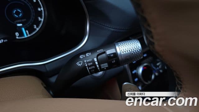 Genesis GV80 2022 — Şəkil 18/20