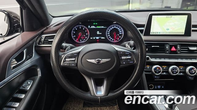 Genesis G70 2018 — ფოტო 15/20