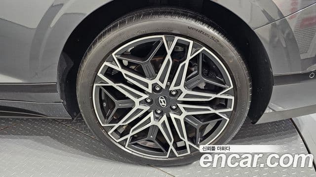 Hyundai Grandeur Hybrid 2023 — ფოტო 1/34
