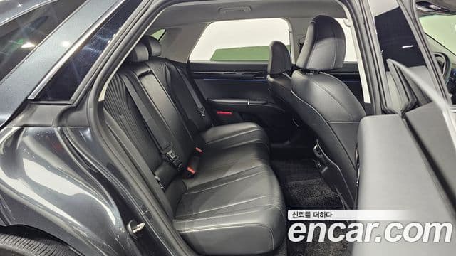 Hyundai Grandeur Hybrid 2023 — ფოტო 25/34