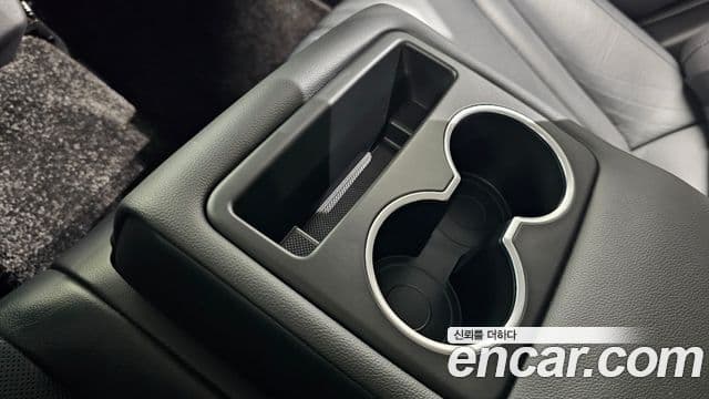 Hyundai Grandeur Hybrid 2023 — ფოტო 19/34