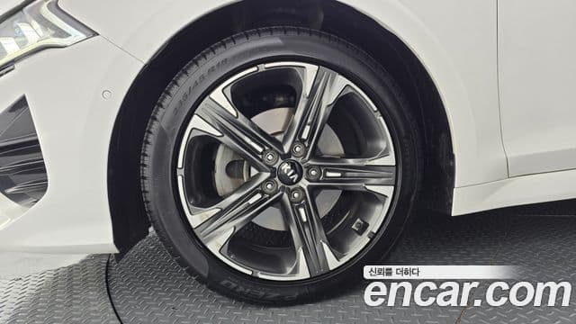 Kia K5 2020 — ფოტო 5/20