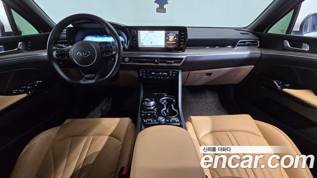 Kia K5 2020 — ფოტო 7/20