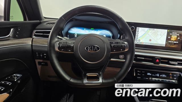 Kia K5 2020 — ფოტო 14/20