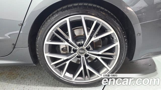 Audi A7 2025 — Photo 32/37