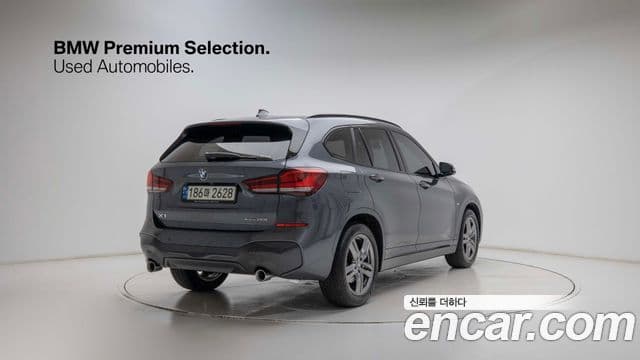 BMW X1 2021 — Şəkil 1/20