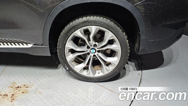 BMW X6 2018 — Photo 20/32