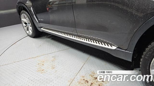 BMW X6 2018 — Photo 15/32