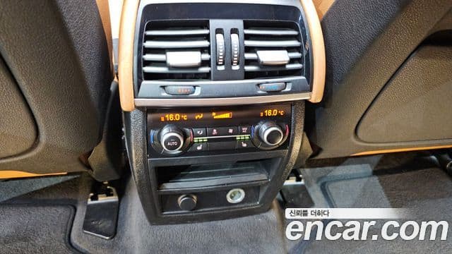 BMW X6 2018 — Photo 5/32