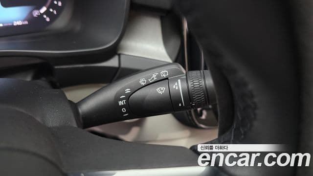 Volvo XC40 2022 — ფოტო 4/34