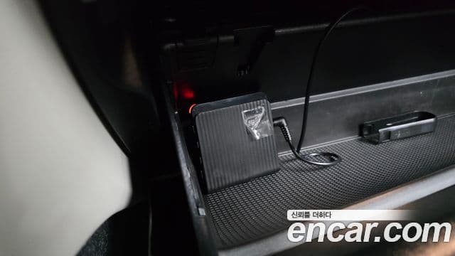 Volvo XC40 2022 — ფოტო 3/34