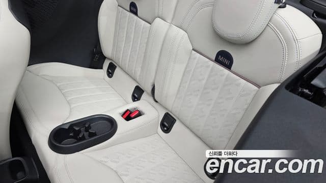 Mini Cooper S Convertible 2025 — ფოტო 12/20