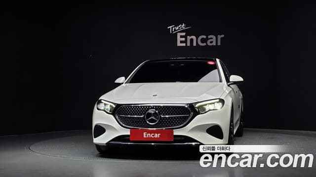 Mercedes-Benz E-Class 2024 — Şəkil 3/20