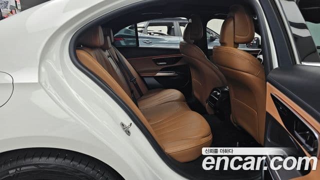 Mercedes-Benz E-Class 2024 — Şəkil 12/20