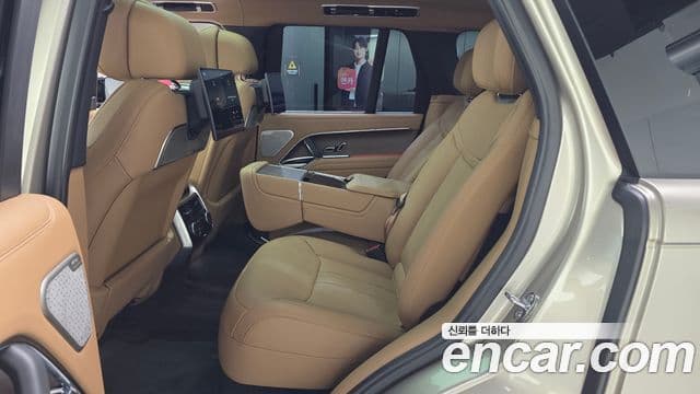 Land Rover Range Rover 2025 — фото 4 из 20