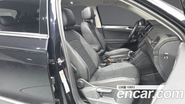 Volkswagen Tiguan Allspace 2022 — фото 11 из 20