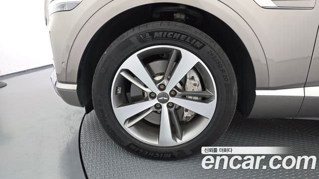 Genesis GV80 2020 — ფოტო 5/20