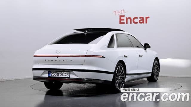 Hyundai Grandeur 2024 — ფოტო 2/20