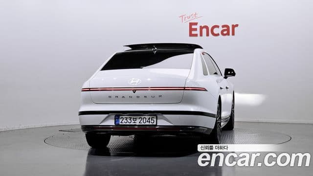 Hyundai Grandeur 2024 — ფოტო 4/20