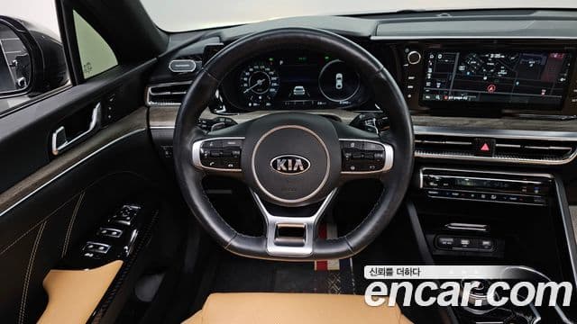 Kia K5 2020 — ფოტო 12/20