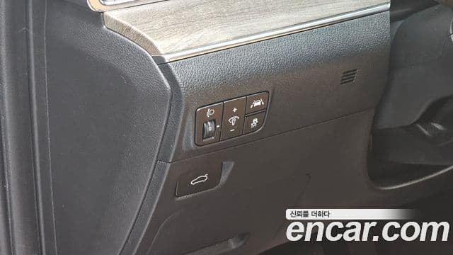 Kia K5 2020 — ფოტო 13/20