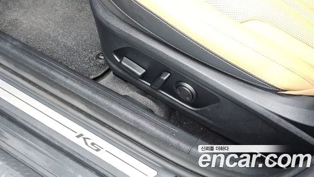 Kia K5 2020 — ფოტო 19/20