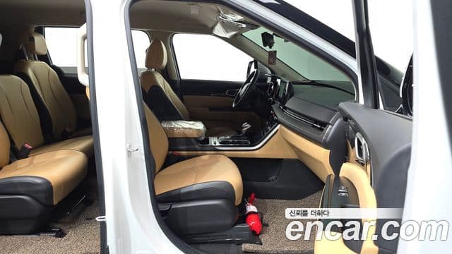 Kia Carnival 2023 — Şəkil 11/20