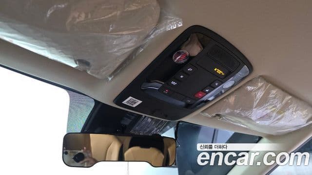 Kia Carnival 2023 — Şəkil 18/20