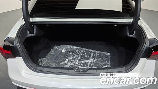 Kia K5 2024 — Şəkil 19/20