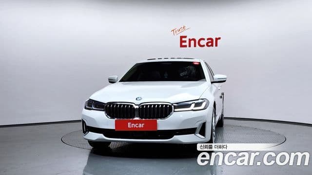 BMW 5 Series 2022 — Şəkil 3/20