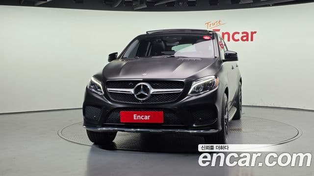 Mercedes-Benz GLE-Class 2018 — ფოტო 3/20