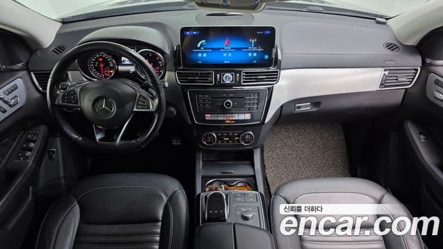 Mercedes-Benz GLE-Class 2018 — ფოტო 7/20