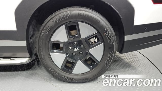 Hyundai Santa Fe 2024 — Photo 18/32